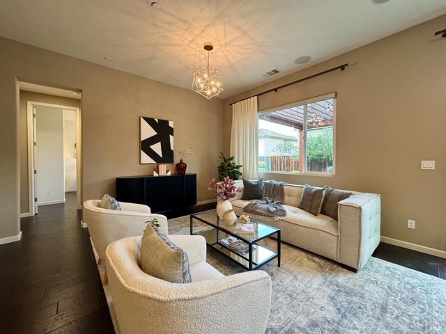 874 Erin Way, Napa, CA 94559