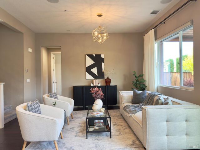 874 Erin Way, Napa, CA 94559