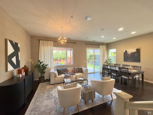 874 Erin Way, Napa, CA 94559