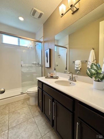 874 Erin Way, Napa, CA 94559