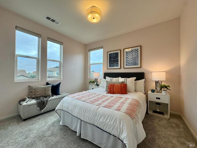 874 Erin Way, Napa, CA 94559