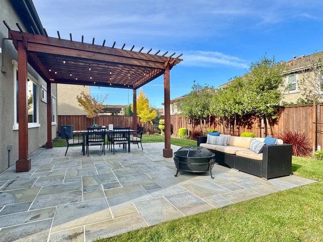 874 Erin Way, Napa, CA 94559