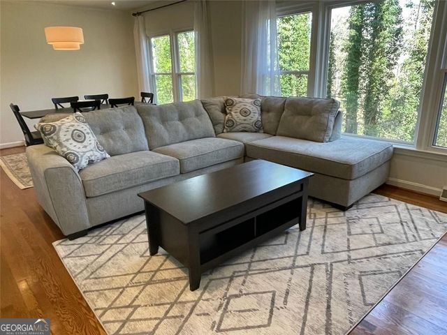 370 Herrington Drive NE, Atlanta, GA 30342
