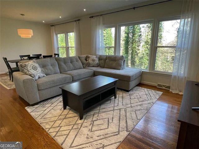 370 Herrington Drive NE, Atlanta, GA 30342