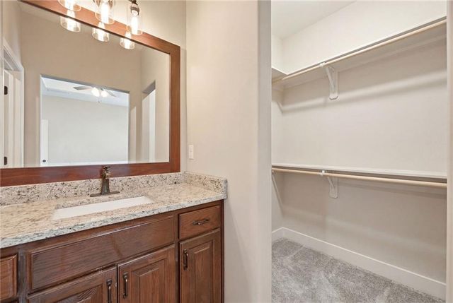 1102 White Oaks Lane, Oak Grove, MO 64075