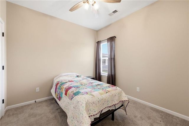 1102 White Oaks Lane, Oak Grove, MO 64075
