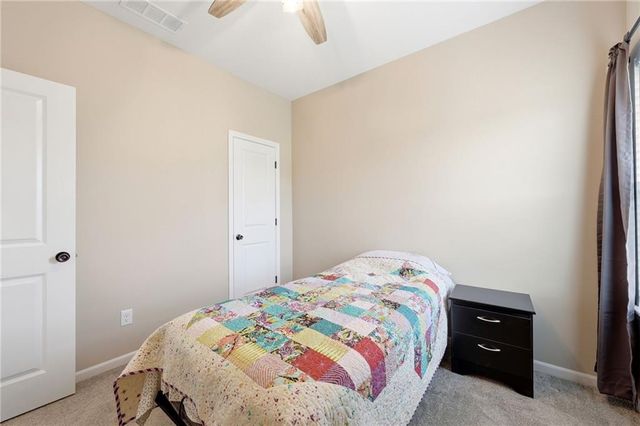 1102 White Oaks Lane, Oak Grove, MO 64075