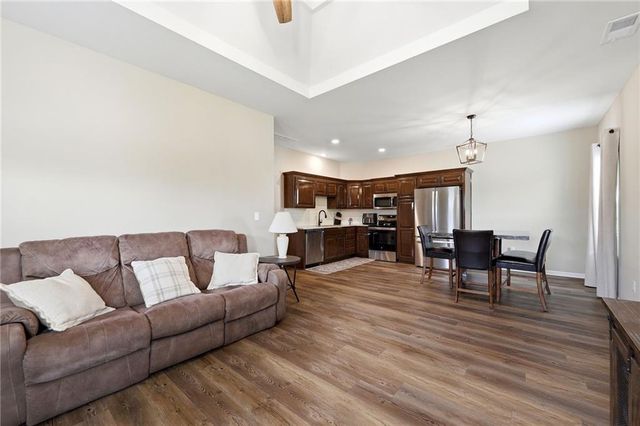 1102 White Oaks Lane, Oak Grove, MO 64075