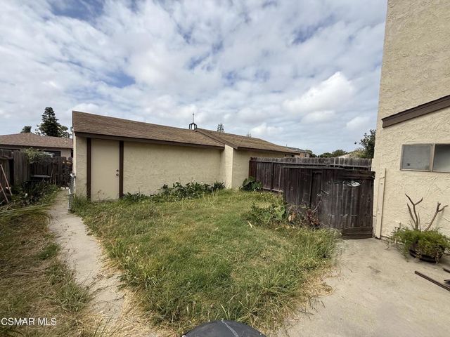 810 W Janetwood Drive, Oxnard, CA 93030