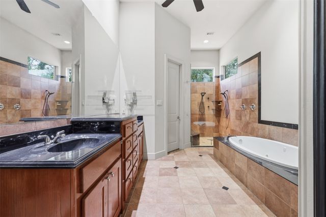 1911 Wigeon Street, Granbury, TX 76049