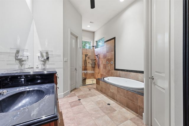 1911 Wigeon Street, Granbury, TX 76049