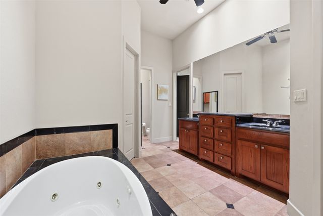 1911 Wigeon Street, Granbury, TX 76049