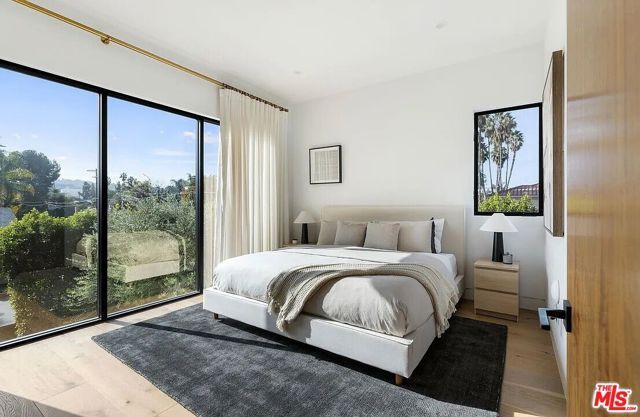14657 Addison Street, Sherman Oaks, CA 91403