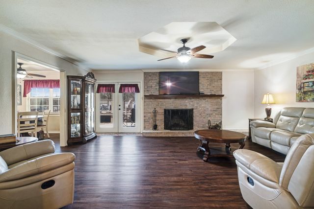 850 Key West Road, Reno, TX 75462