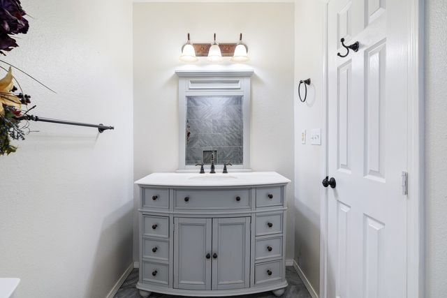 850 Key West Road, Reno, TX 75462