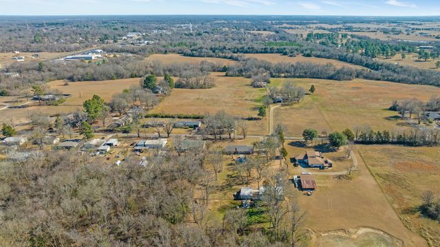 850 Key West Road, Reno, TX 75462