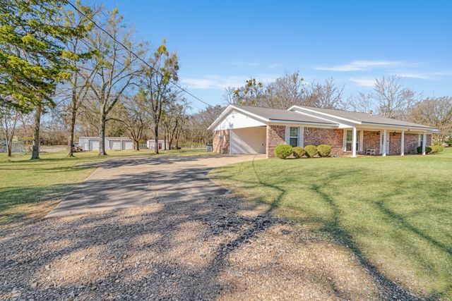 850 Key West Road, Reno, TX 75462