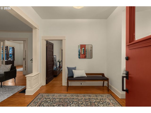 2417 Ne 10TH Ave, Portland, OR 97212