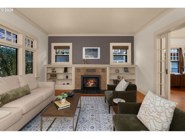 2417 Ne 10TH Ave, Portland, OR 97212