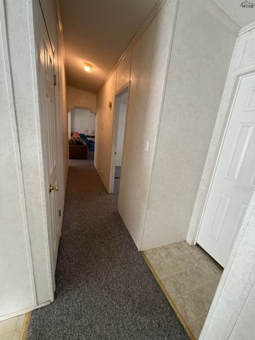 304 N BELMONT AVENUE, Petrolia, TX 76377