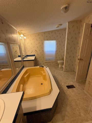 304 N BELMONT AVENUE, Petrolia, TX 76377