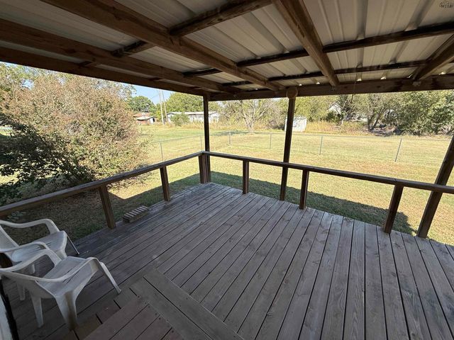 304 N BELMONT AVENUE, Petrolia, TX 76377
