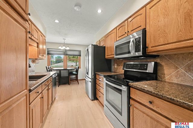5124 S 121St Street, Omaha, NE 68137