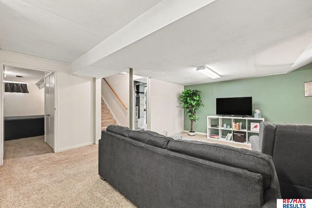 5124 S 121St Street, Omaha, NE 68137