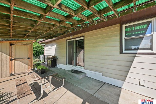 5124 S 121St Street, Omaha, NE 68137