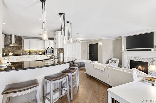 182 Castlebrooke Lane, Amherst, NY 14221