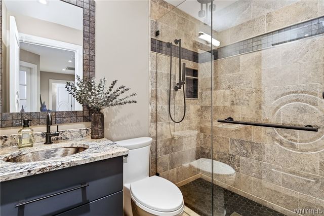 182 Castlebrooke Lane, Amherst, NY 14221