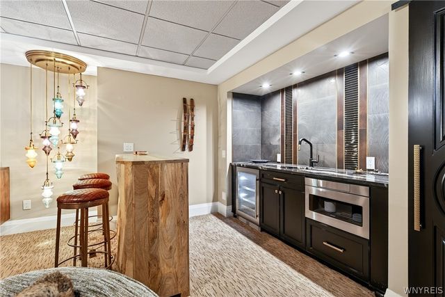 182 Castlebrooke Lane, Amherst, NY 14221