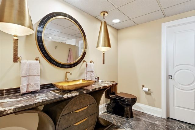 182 Castlebrooke Lane, Amherst, NY 14221