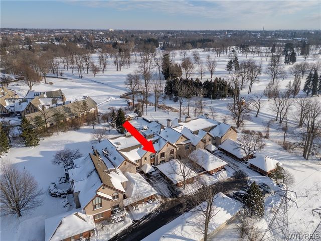 182 Castlebrooke Lane, Amherst, NY 14221