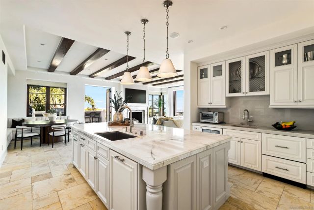 5833 Rutgers Rd, La Jolla, CA 92037