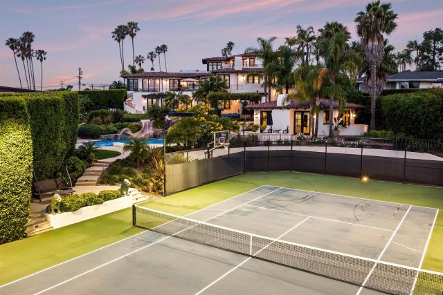 5833 Rutgers Rd, La Jolla, CA 92037