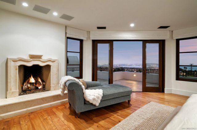 5833 Rutgers Rd, La Jolla, CA 92037