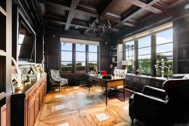 5833 Rutgers Rd, La Jolla, CA 92037