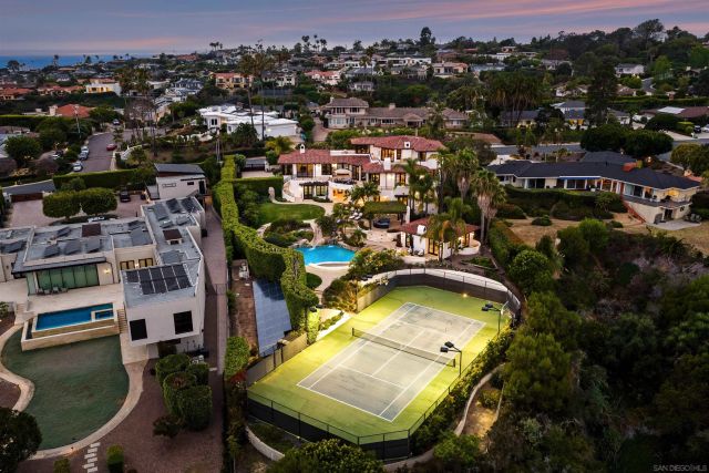 5833 Rutgers Rd, La Jolla, CA 92037