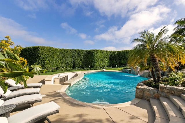 5833 Rutgers Rd, La Jolla, CA 92037