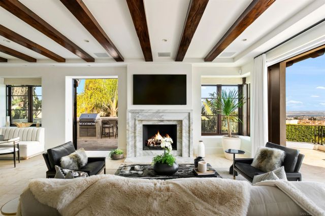 5833 Rutgers Rd, La Jolla, CA 92037