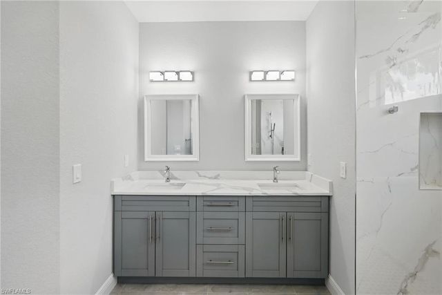 1813 NE 21st ST, Cape Coral, FL 33909