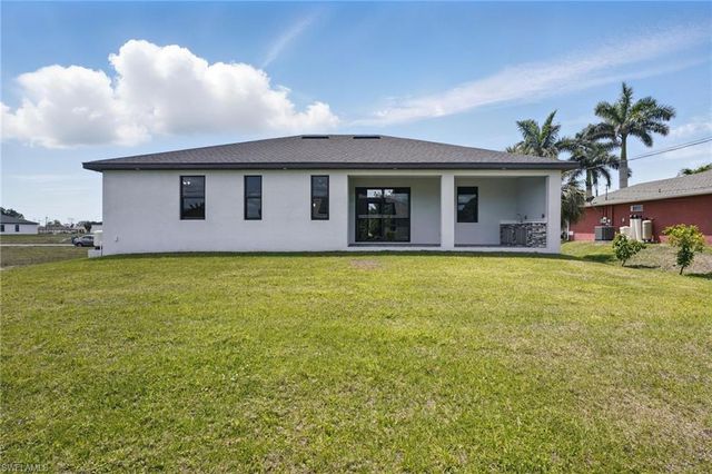 1813 NE 21st ST, Cape Coral, FL 33909