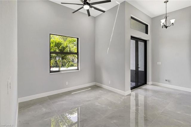 1813 NE 21st ST, Cape Coral, FL 33909