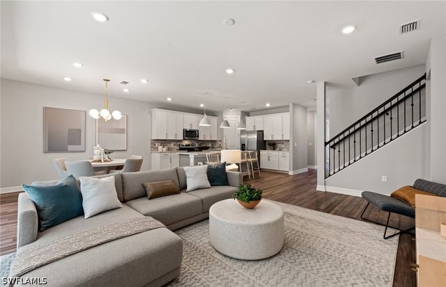 274 Silent Lake DR, Lehigh Acres, FL 33936