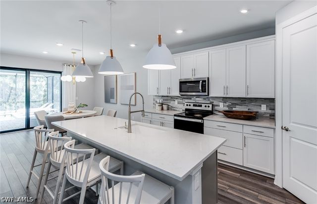 274 Silent Lake DR, Lehigh Acres, FL 33936