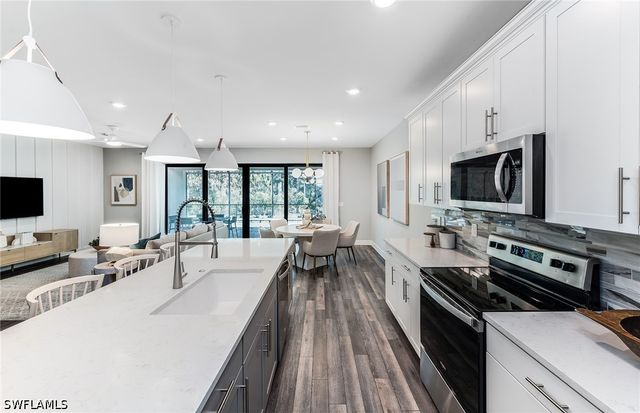 274 Silent Lake DR, Lehigh Acres, FL 33936