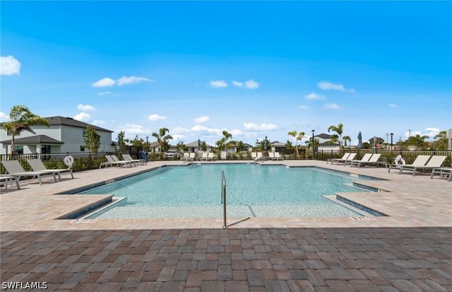 274 Silent Lake DR, Lehigh Acres, FL 33936