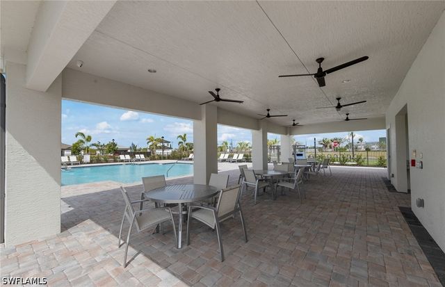 274 Silent Lake DR, Lehigh Acres, FL 33936