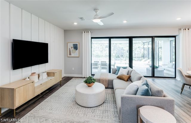 274 Silent Lake DR, Lehigh Acres, FL 33936